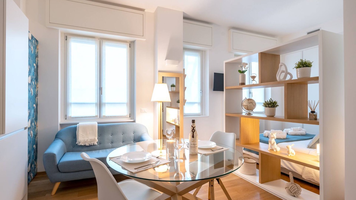 Porta Tenaglia Apartment | Bramante Design Suite | A few steps from Duomo