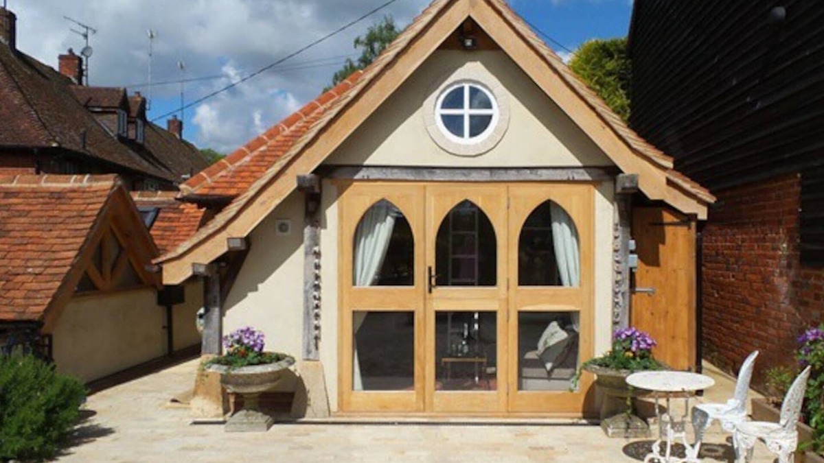 Turville Cottage | Bramble Bank 'CartShed'-1 Bed Cottage-Sleeps 2
