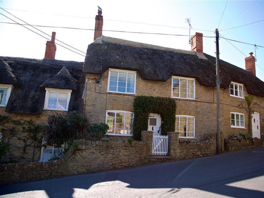 Burton Bradstock House | Bramble Cottage