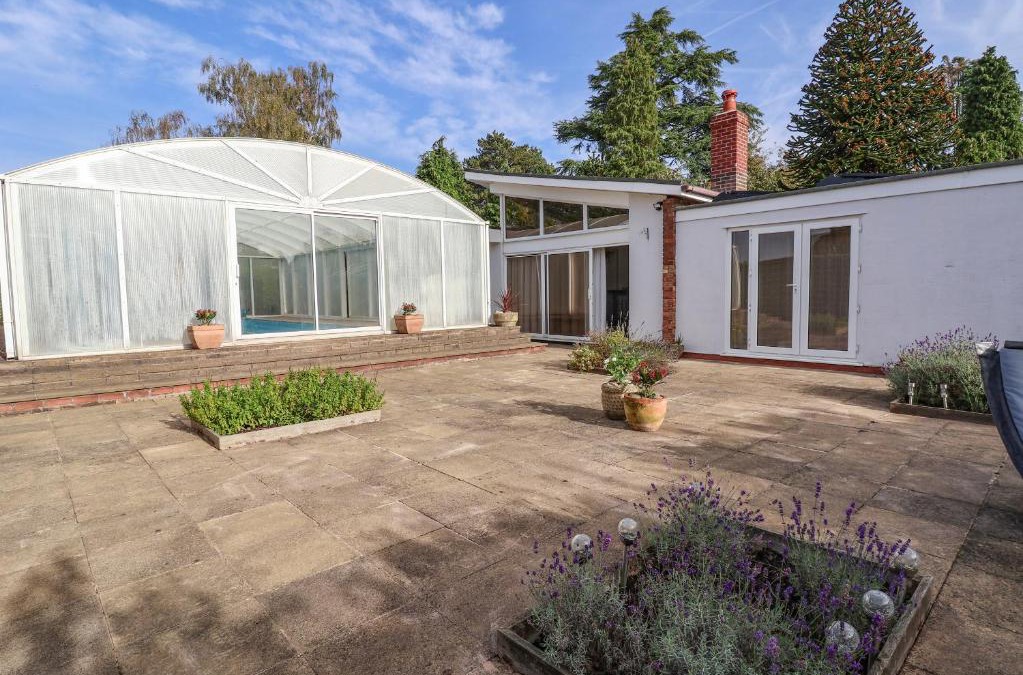 Cuddington House | Bramble Lodge