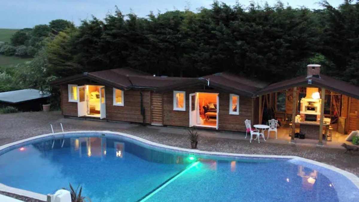 Peacehaven Resort | Brambles Pool Terrace Spa
