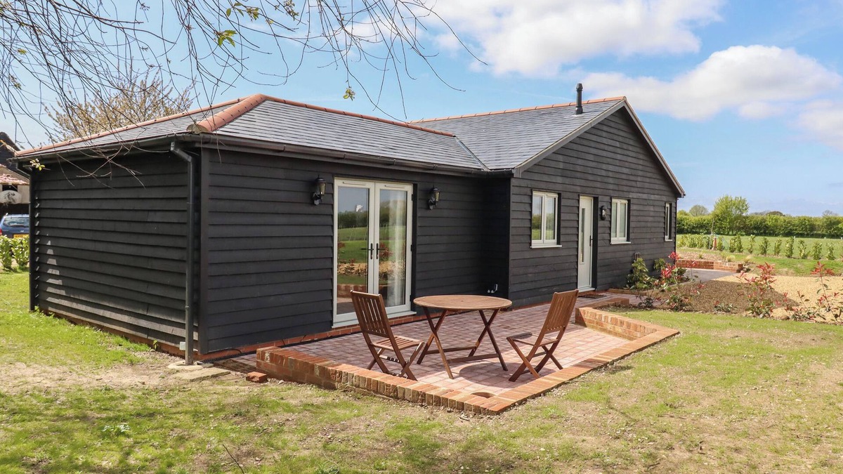 Saint Osyth Cottage | Bramley Cottage