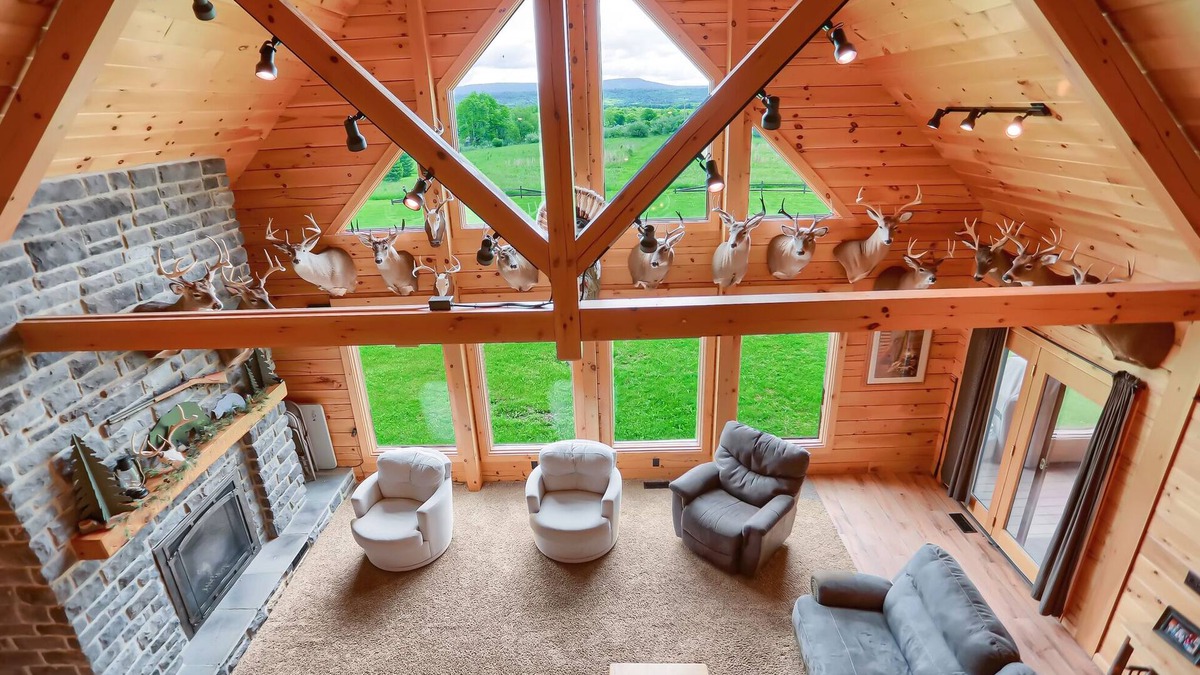 Calvin Cabin | Branch Creek Lodge, Raystown Lake, Tatman