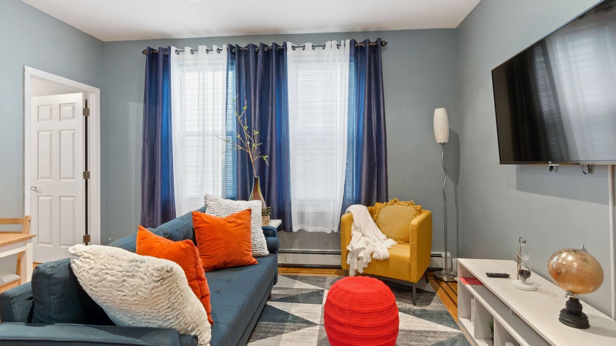 Pelham Bay House | Brand new 2 bedroom apartment in the schuylerville section on the Bronx