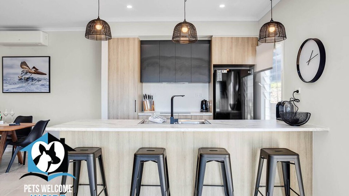 Encounter Bay House | Brand New 3 Bed 2 Bath with Sea Views