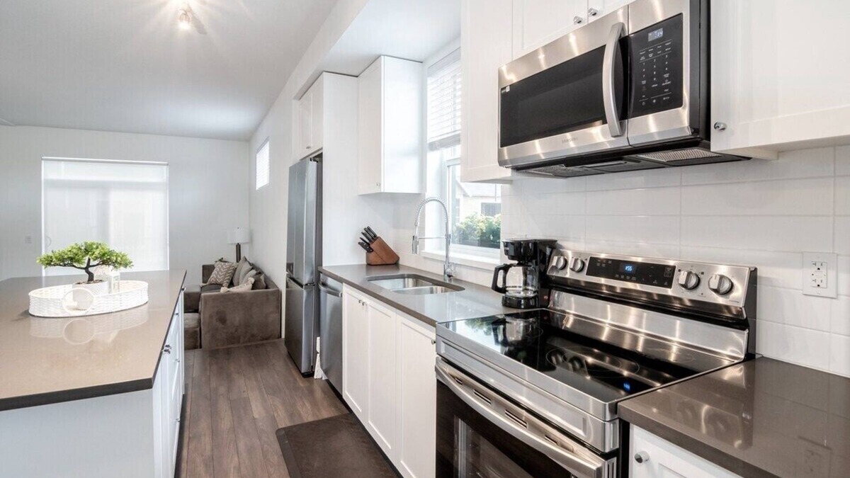 Fleetwood House | Brand New 4 Bed 4 Bath Townhouse
