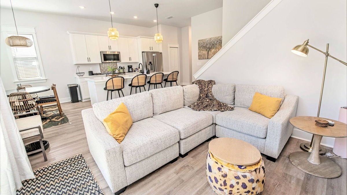 Springfield House | Brand New 4-bedroom 2- story house in Historic Springfield