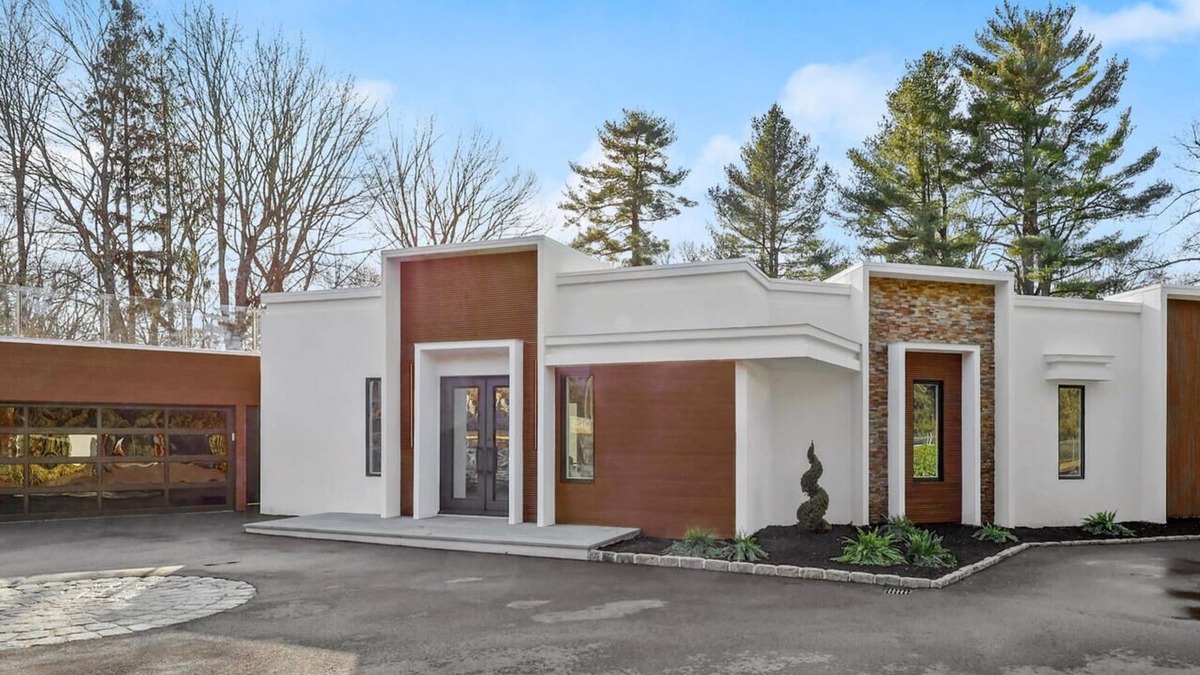Rye House | Brand New 5 min from downtown Rye & Train NYC Vibe Pet Friendly Hot List!
