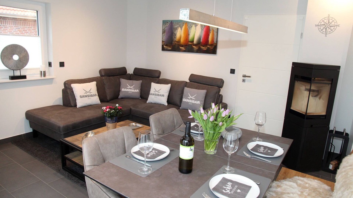 Eilsum House | Brand new 85sqm vacation home with dog permit directly on the water near Greetsiel!