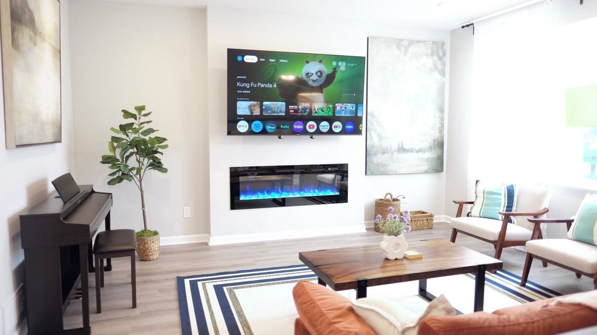 West St. Paul House | BRAND NEW BUILD! gourmet kitchen, King bed, 75” Smart TV, close to MSP, St Paul