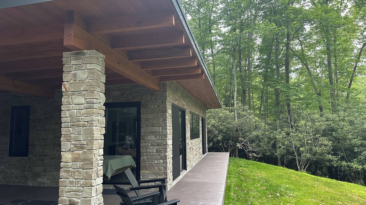 Rye Valley Cabin | Brand new completed June 2025 with Hot tub and River