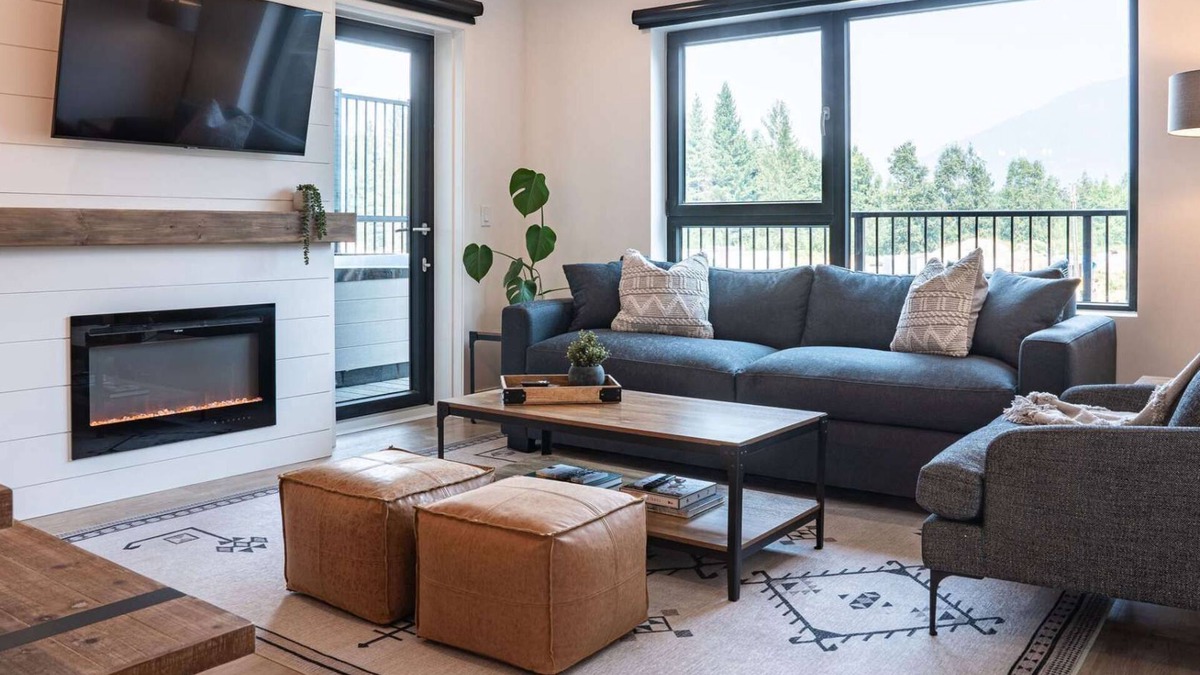 Revelstoke Condo | Brand New Condo - Glades and Greens