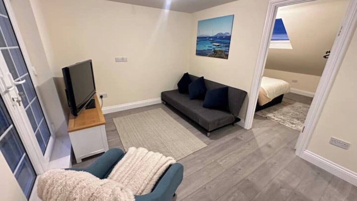 Goodmayes Apartment | Brand New! Cosy London Apartment - Elizabeth line