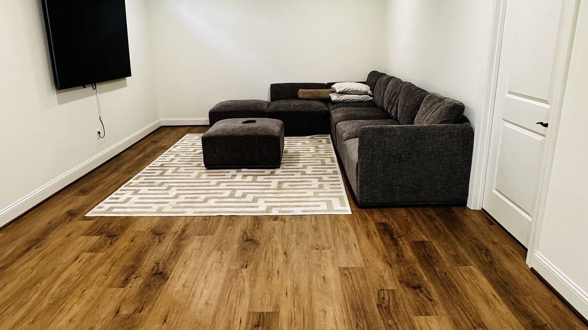 Clifton Apartment | Brand New Custom 2br-2bth 1500sqft Basement