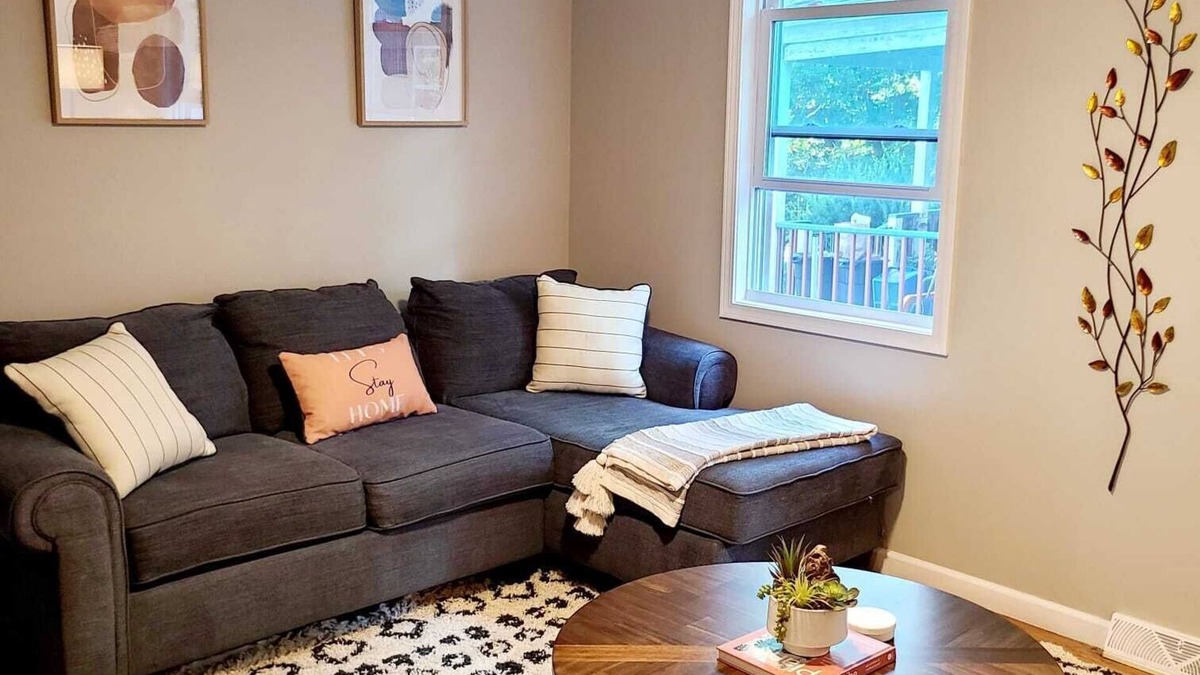 Syracuse Apartment | Brand NEW Designer 2 BR Unit -Near University/Hospitals
