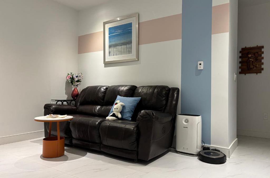 West Point Grey House | Brand New Family Suite with Parking near UBC