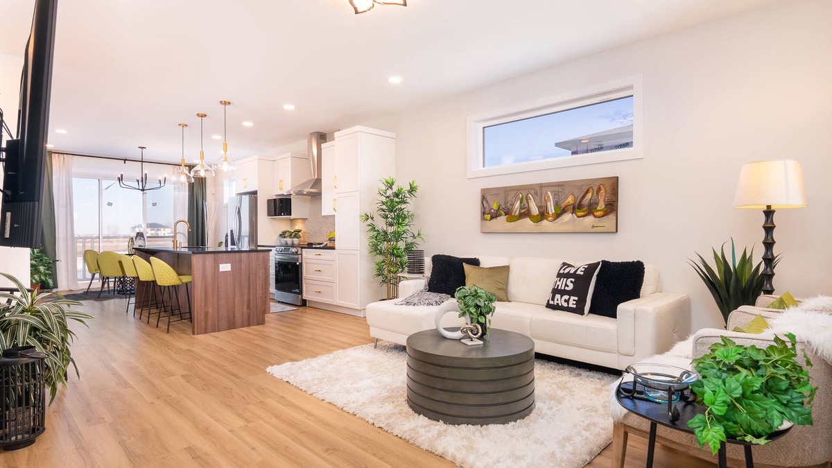 West St. Paul House | Brand New Home near Winnipeg minutes away from Canada Life Center
