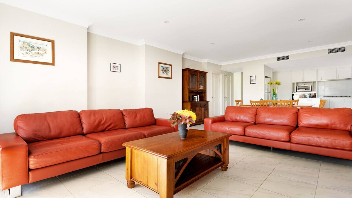 Bayswater House | Brand New House in Central Location For Non Smokers Only