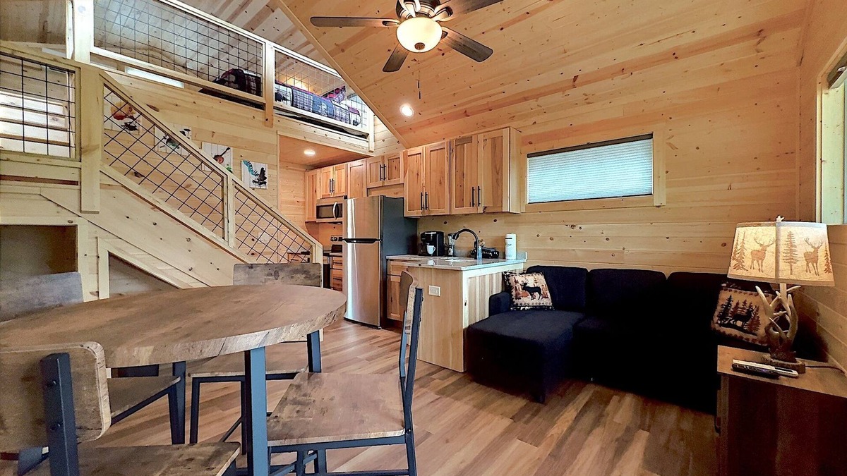 Hiawassee Cottage | Brand New! Lakeview Tiny Home in Downtown Hiawassee