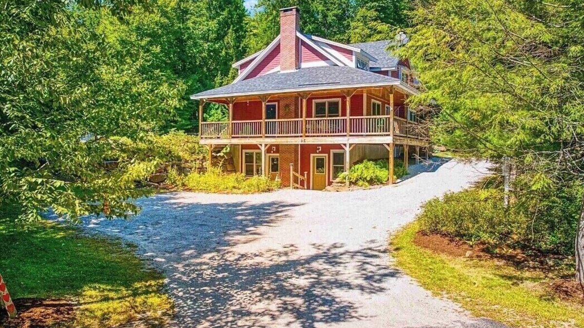 Newbury House | Brand new listing! Gorgeous 3-bedroom, 2 1/2 bath ski house in charming Newbury!