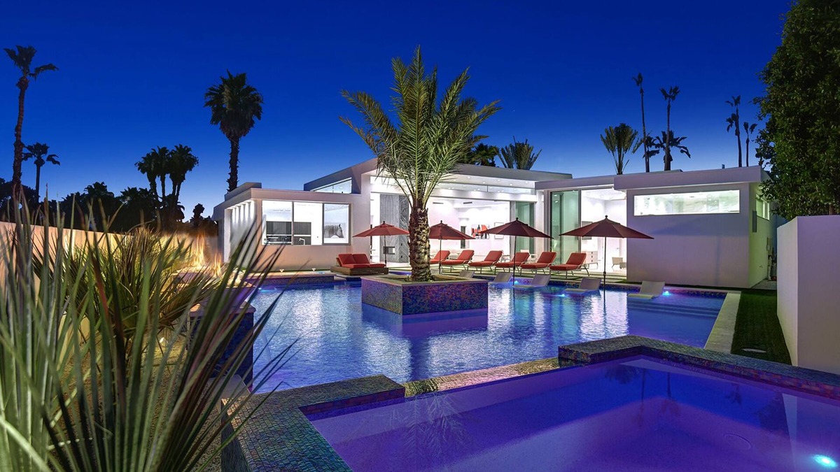 The Mesa House | Brand New Luxurious Home 5Bed 5.5Bath, 2,000SqFt Resort Pool. Breathtaking Views