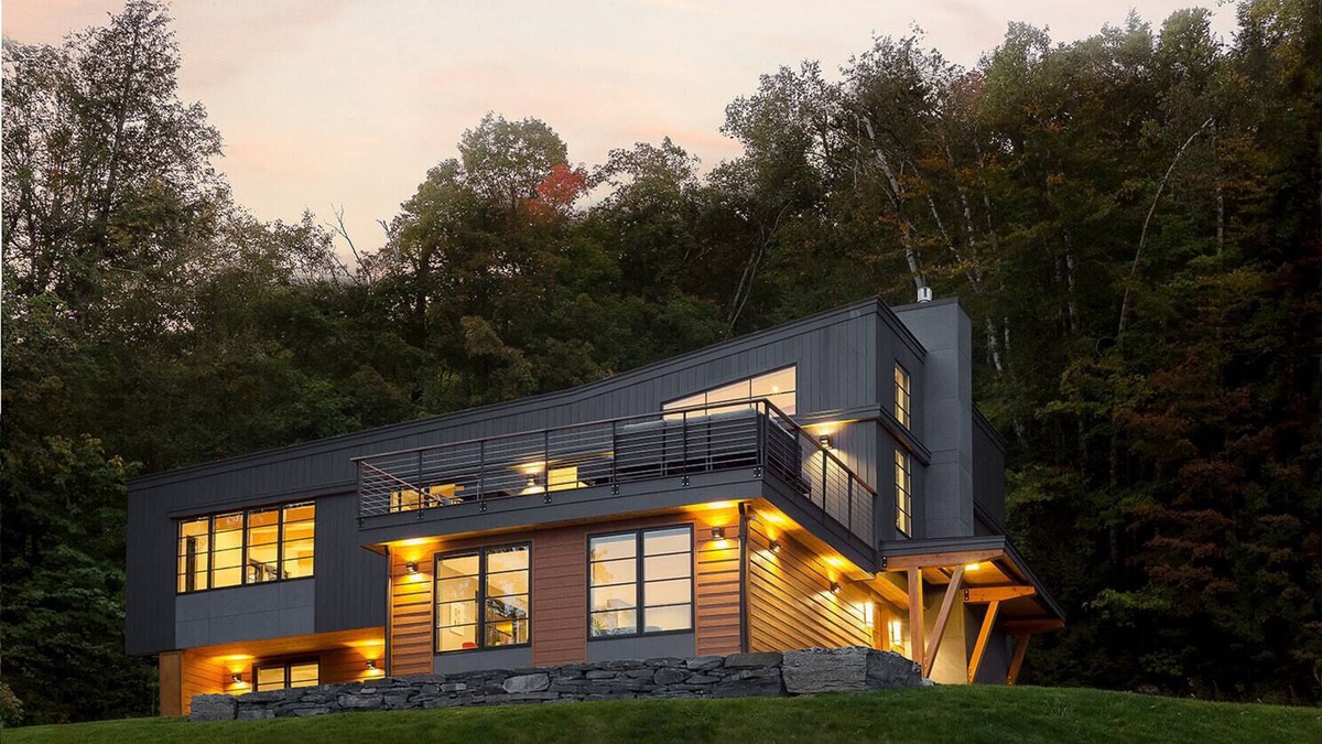 Warren House | Brand New Luxury Retreat with Hot Tub and amazing views minutes from Ski Areas