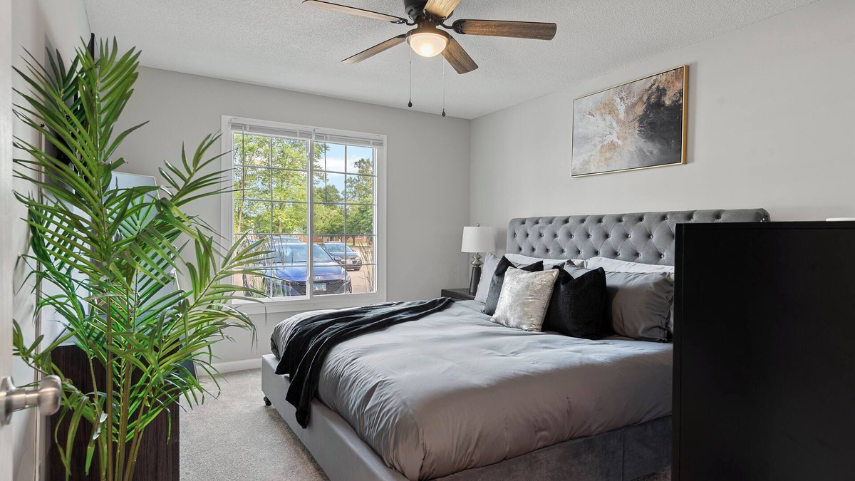 Springfield Apartment | Brand New! Modern 1BD,1BA Hidden Gem w/King Bed, Patio, Fast WiFi & Free Parking