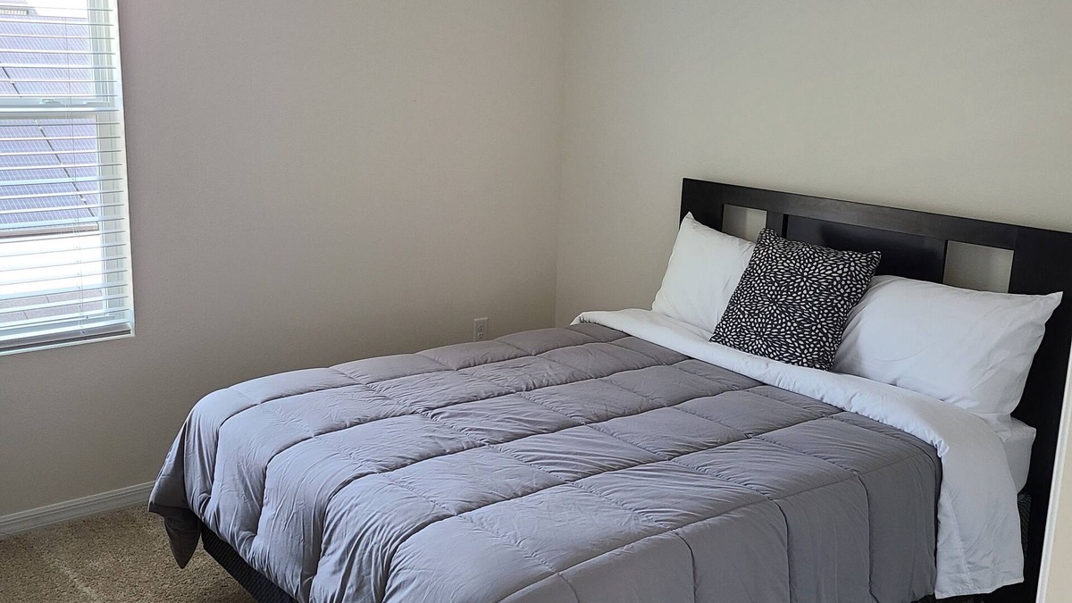 Bearss Plaza House | Brand new modern home near the heart of Tampa