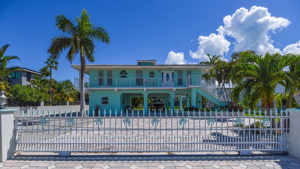 Key West House | BRAND NEW POOL COMING SOON 3/2 house with great boating & sunset views