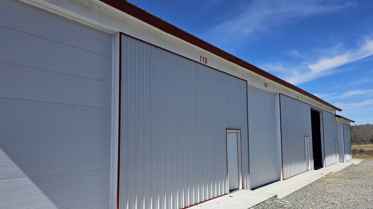 Albertville House | Brand New Shop Space, Man Cave, Storage, Business-the possibilities are endless!