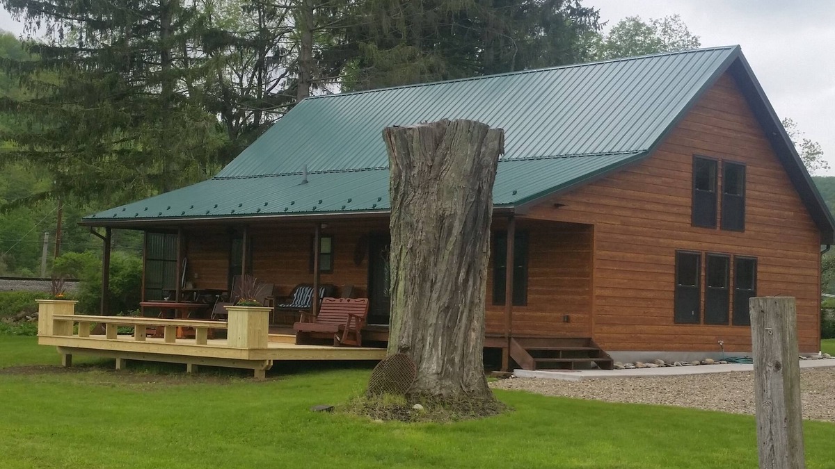 Great Valley House | "BRAND NEW" SNOW VALLEY CHALET 1 MILE FROM HOLIDAY VALLEY