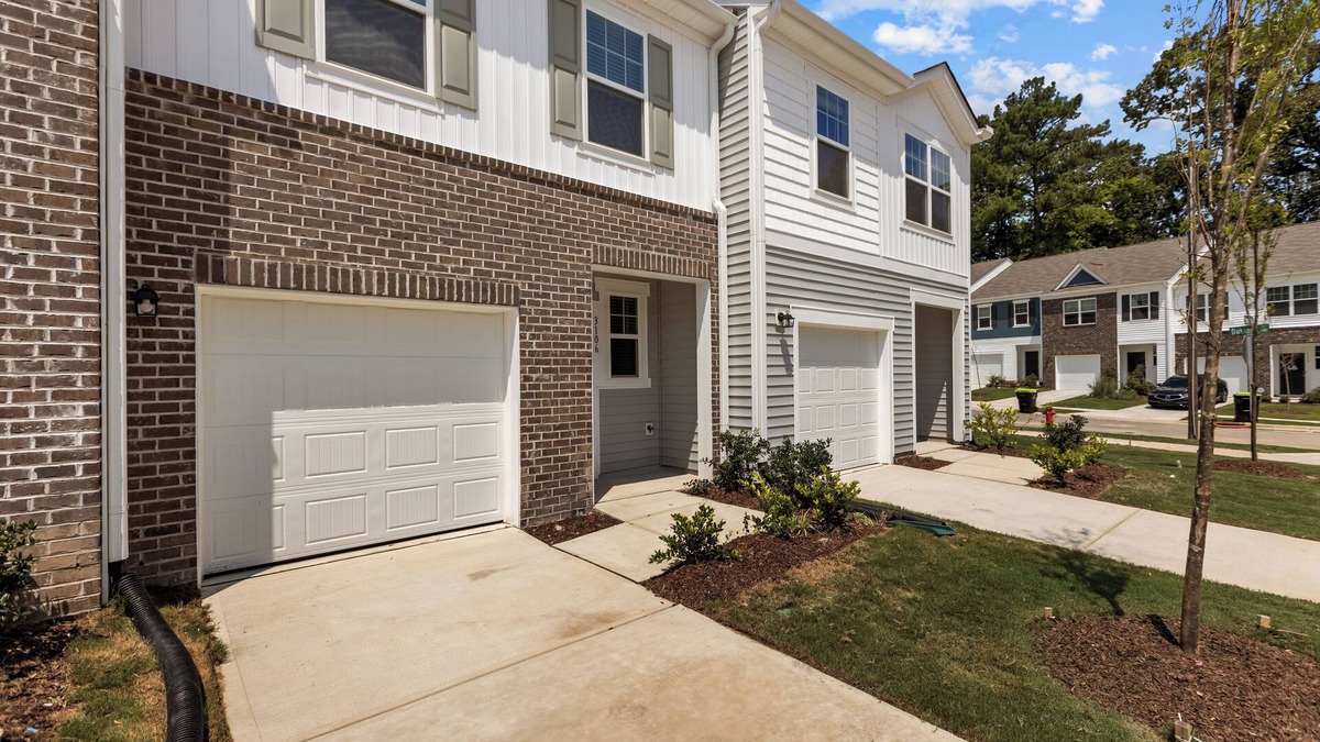 Durham House | Brand New spacious Home – 3BR-3BA Near Duke Hospital , NCCU, Downtown & RTP