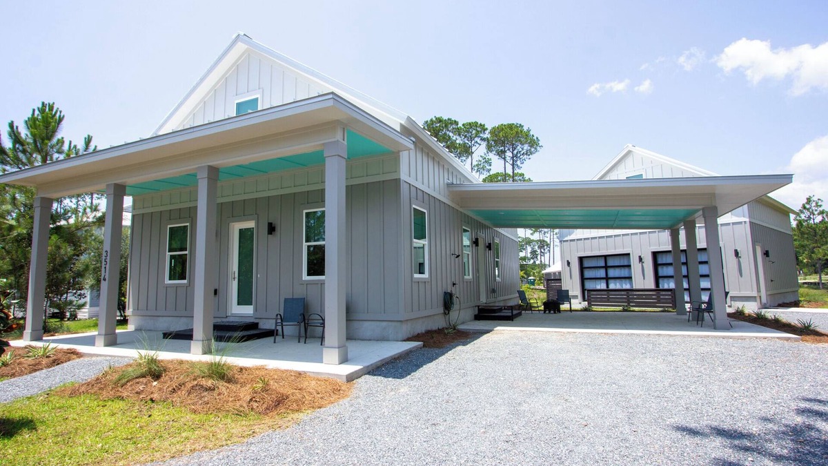 Carrabelle House | Brand NEW! Starry Night - Resort Pool, Dog Friendly!
