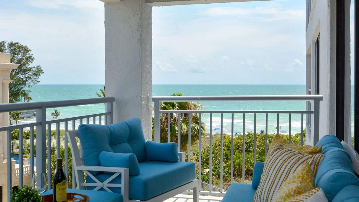 Siesta Key Condo | Brand New! Steps to Siesta Key Beach