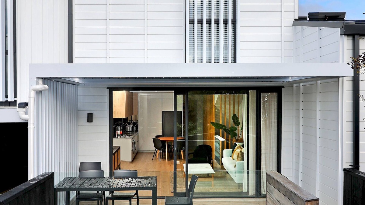 Greenlane - Ellerslie House | Brand New sunny home in Remuera