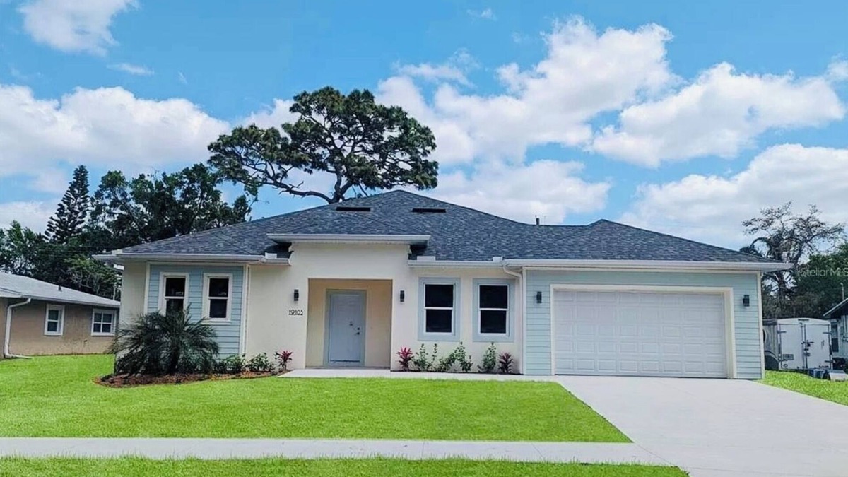 Lutz House | Brand New Tampa Oasis with Private Jacuzzi Retreat