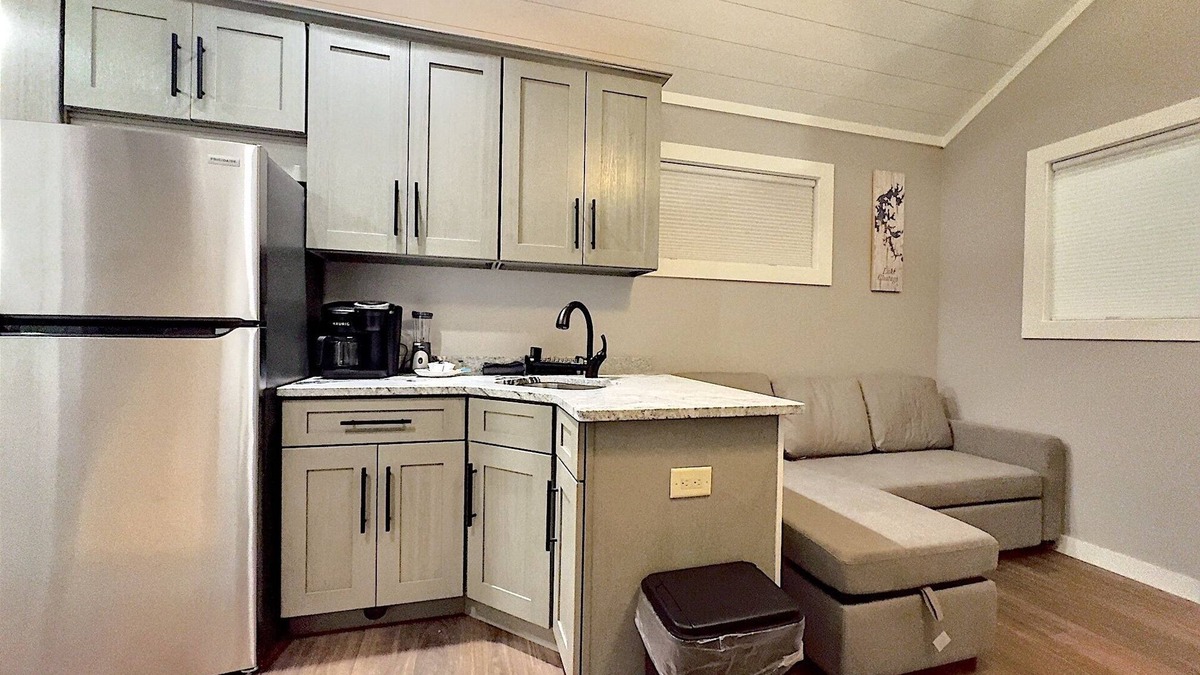 Hiawassee Cottage | Brand New Tiny Home in Downtown Hiawassee on the Lake!