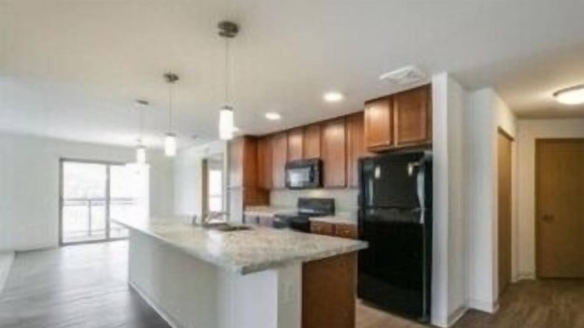 Fulton Apartment | Brand new, top-of-the-line green building!
