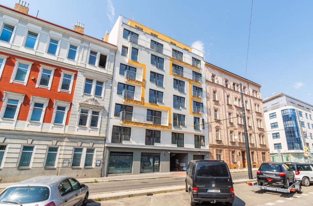 Palmovka Apartment | Brand new two room apartment #34 with free secure parking in the center