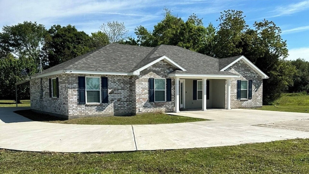 Milton House | Brand New Upscale 3bed/2bath Home in Church Point, LA!