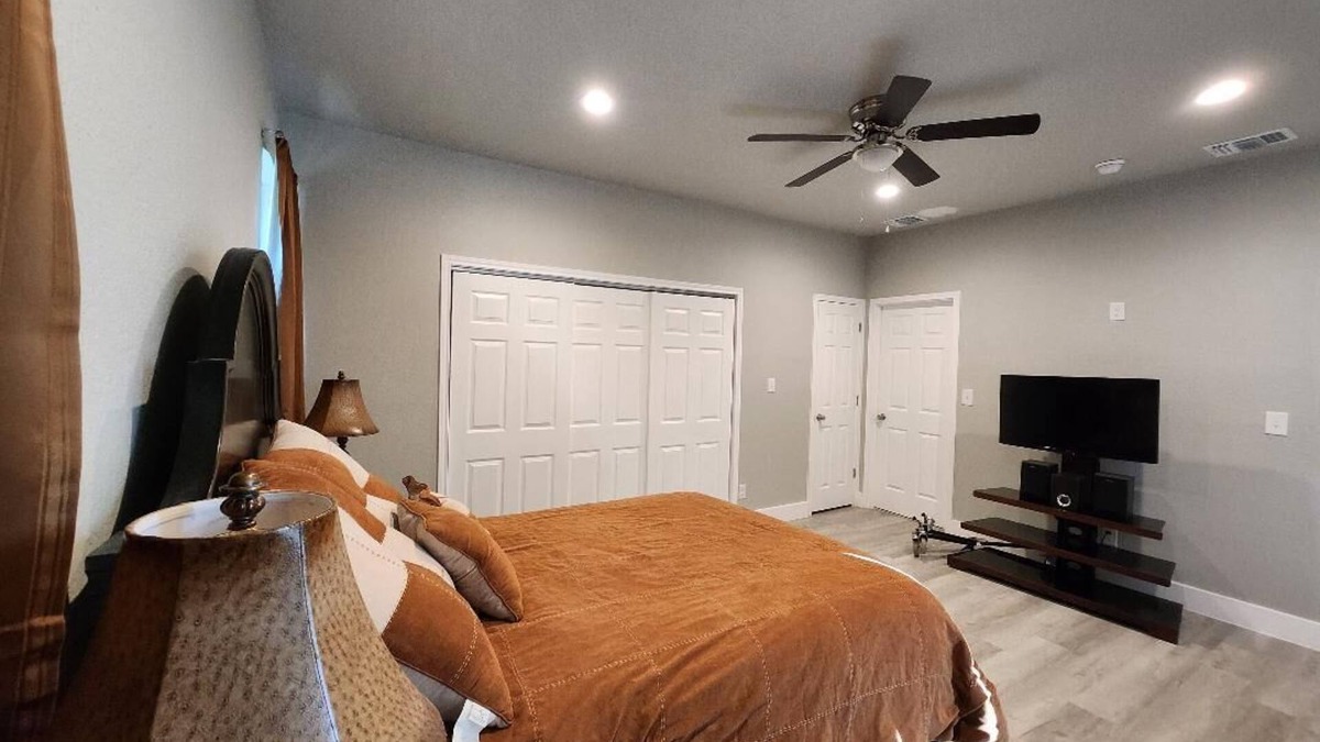 Helotes Cottage | Brand new w/gorgeous hill views- Ready to relax