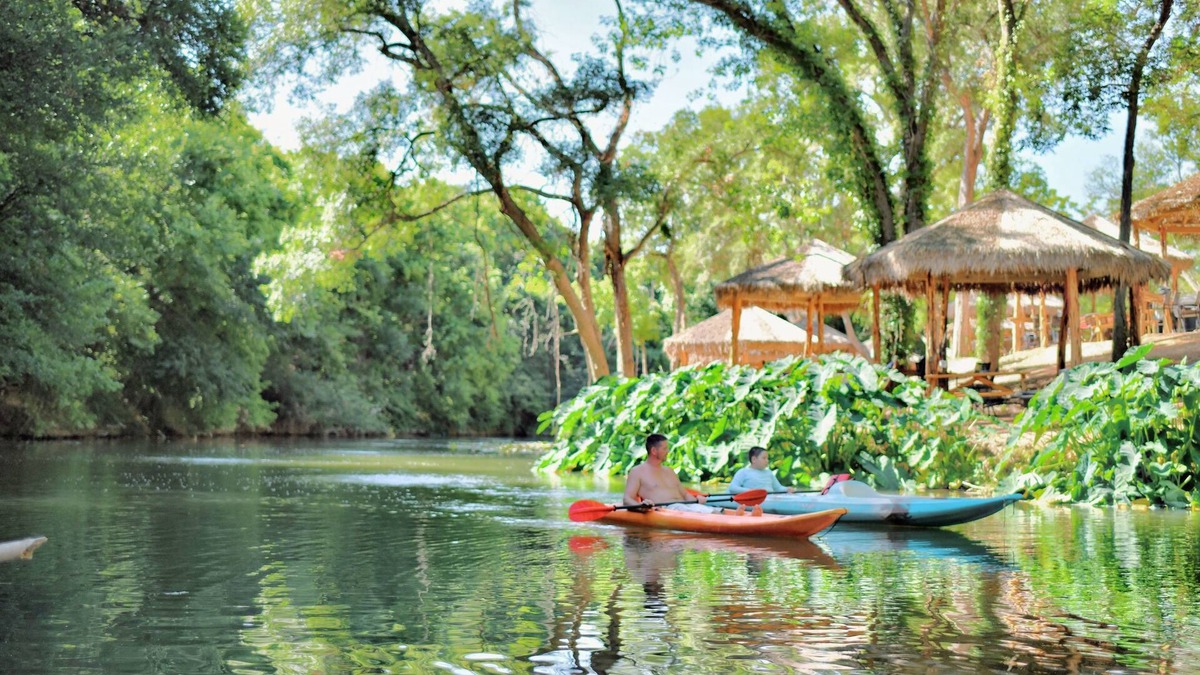 Sutherland Springs Cabin | Brand new waterfront Cabin with many amenities: Pool, hot tub & kayaking. - RC6