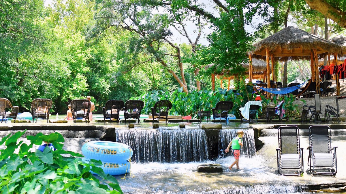 Sutherland Springs Cabin | Brand new waterfront Cabin with many amenities: Pool, hot tub & kayaking. - RC11