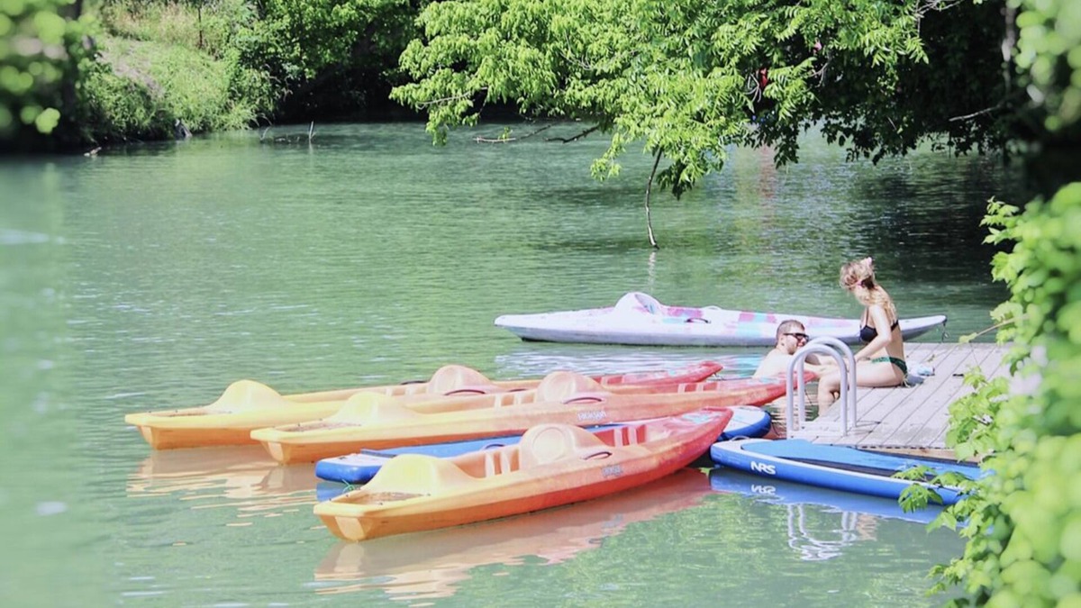 Seguin Cabin | Brand new waterfront Cabin with many amenities: Pool, hot tub & kayaking. - SG5