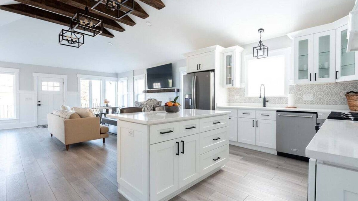 Williams Bay House | Brand New Williams Bay Stunner | 1/2 Mile to Lake |Firepit |Dogs Ok |Walk to town