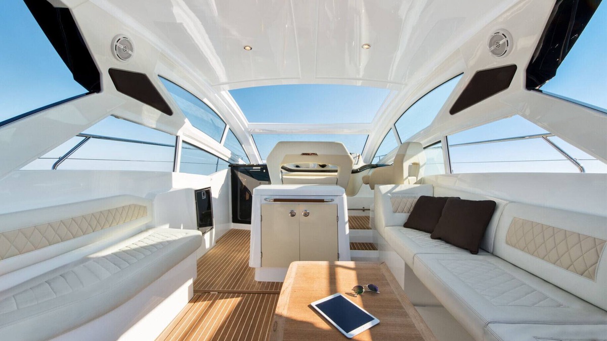Black River House | Brand new yacht ! Gran Turismo 40!