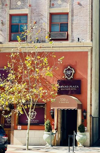 Downtown Hotel | Brand Plaza Hotel