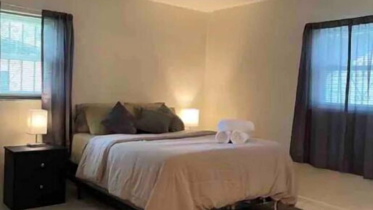 Clair-Mel City House | Brandon/Tampa: 10 minutes to downtown Tampa