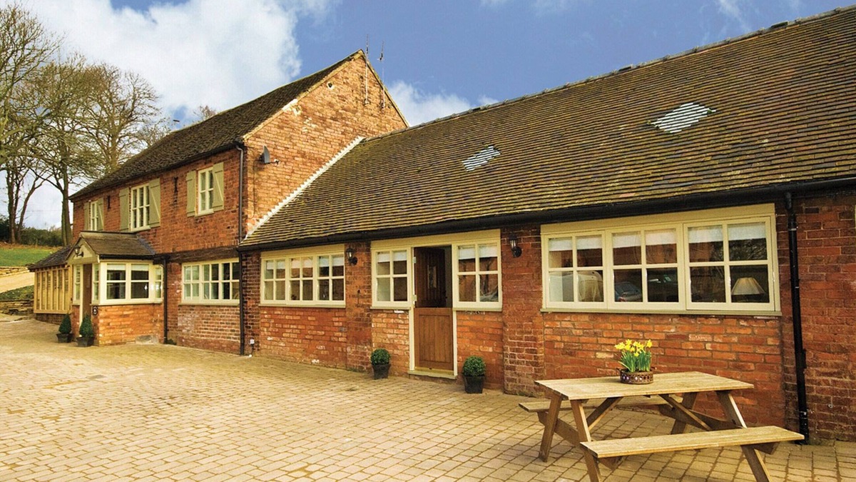 King's Bromley House | Brankley Cottage - E4712