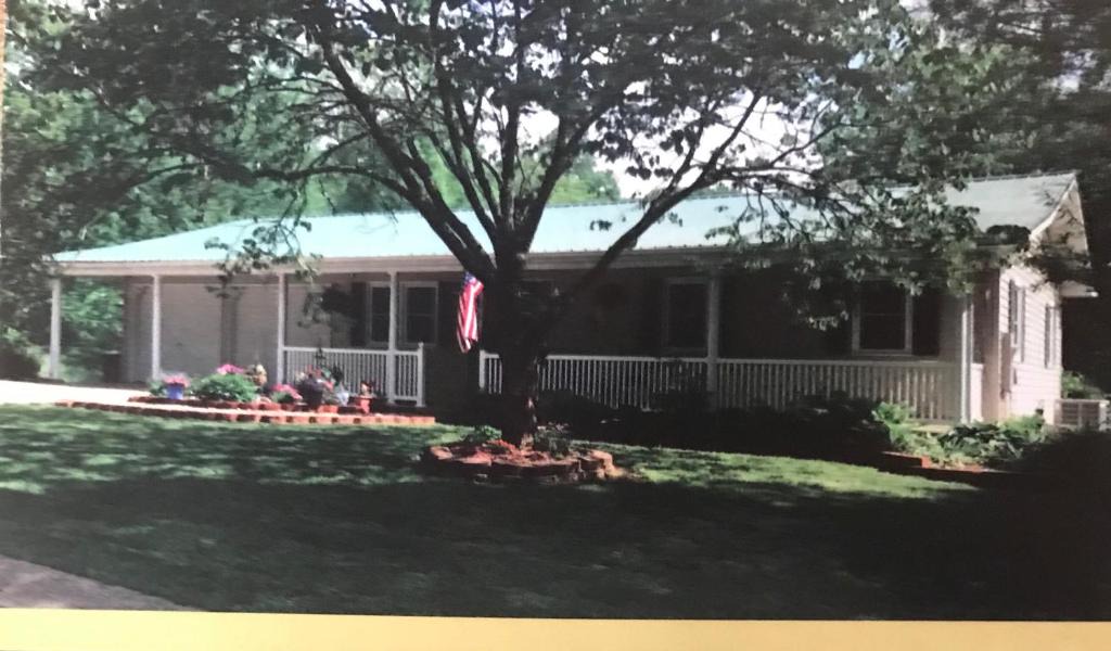 Hermann House | Branson Country B&B